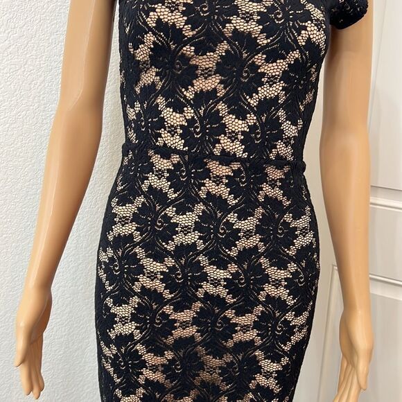 Nightcap Size 1 Black Dress Maxi Boatneck Floral Lace Keyhole & Slit Back Lined - Picture 4 of 16